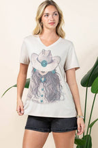 CAROLYN WESTERN COWGIRL GRAPHIC V-NECK TEE