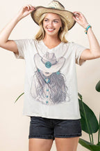 CAROLYN WESTERN COWGIRL GRAPHIC V-NECK TEE